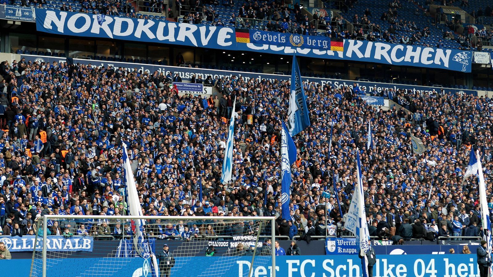 
                <strong>Platz 7 - FC Schalke 04</strong><br>
                Zuschauerschnitt: 61.075Stadion: Veltins Arena (62.271 Plätze)Liga: BundesligaLand: Deutschland
              