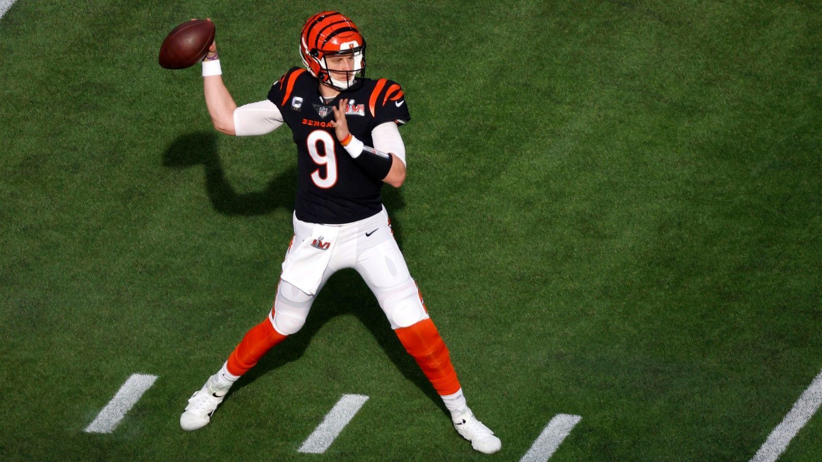 
                <strong>Platz 4: Joe Burrow </strong><br>
                Quarterback der Cincinnati Bengals
              