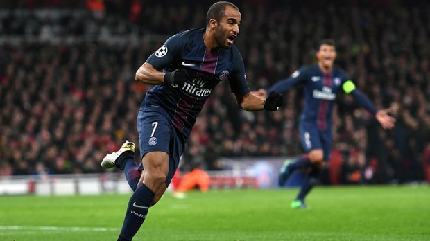 
                <strong>Lucas Moura</strong><br>
                Weil der Brasilianer Lucas Moura bei Frankreichs Liga-Krösus Paris St. Germain völlig außen vor war, gaben die Franzosen den 25-Jährigen liebend gerne ab. Der Mittelfeldspieler unterschrieb am Deadline Day bei Tottenham Hotspur einen Vertrag  bis 2023. Die Ablösesumme soll sich auf etwas mehr als 28 Millionen Euro belaufen haben.
              