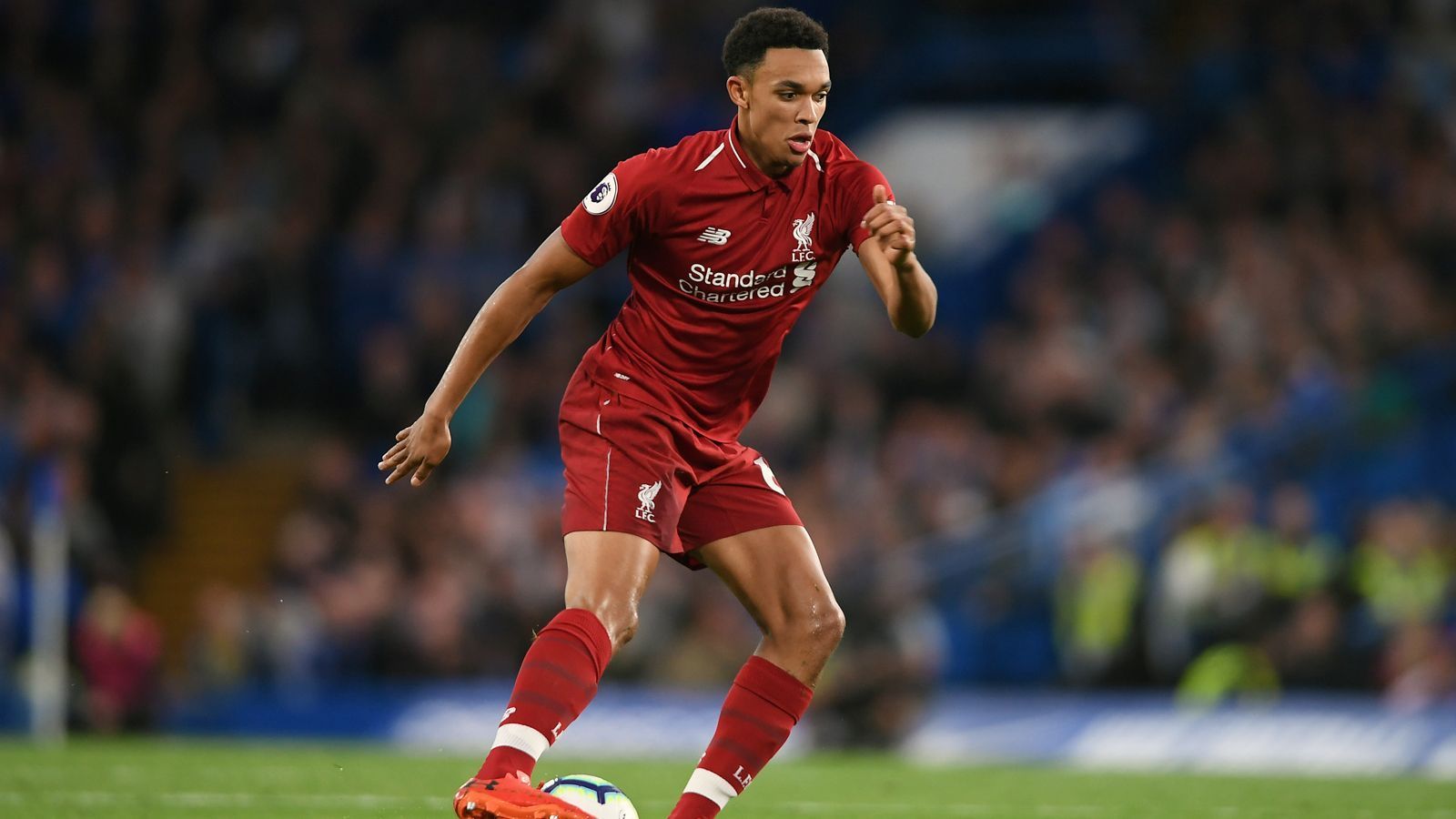 
                <strong>2. Trent Alexander-Arnold (FC Liverpool)</strong><br>
                Alter: 20 JahrePosition: RechtsverteidigerNationalität: England
              