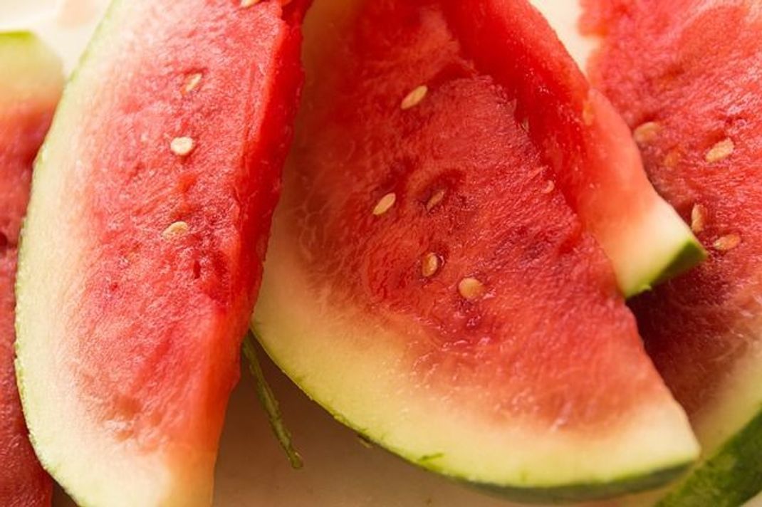 Die Melone verleiht dem Gericht eine sommerliche Frische.