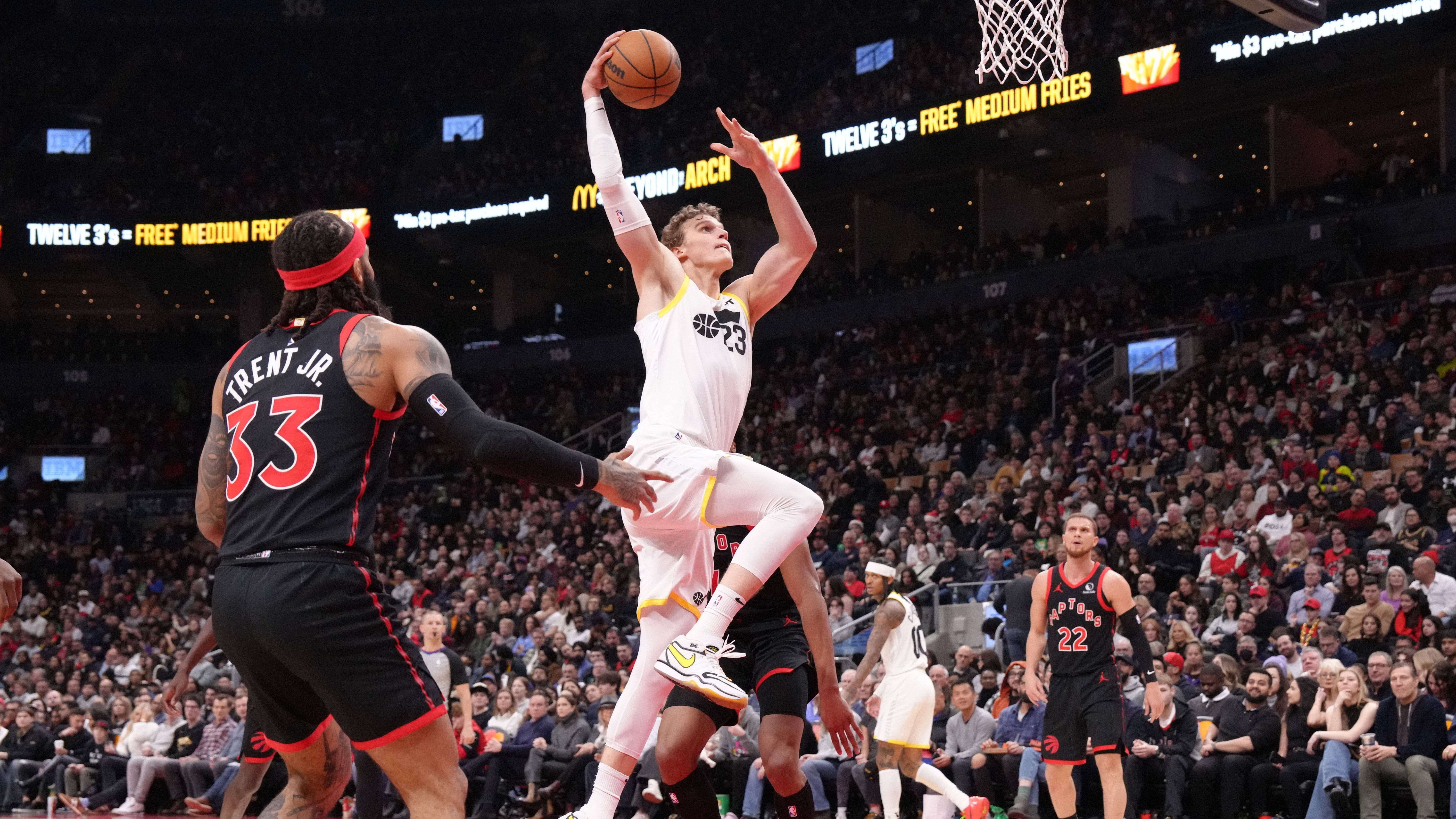 <strong>Lauri Markkanen (Utah Jazz)</strong><br>Es läuft für Markkanen bei den Jazz in dieser Saison. Trotzdem ist das gesamte Team dieses Jahr weit weg vom Titel. Markkanen soll nicht unantastbar sein in Utah. Außerdem würde man aktuell im Gegenzug für einen Trade ordentlich was verlangen können. Trotzdem werden die Jazz sich nicht einfach vom Finnen trennen wollen.