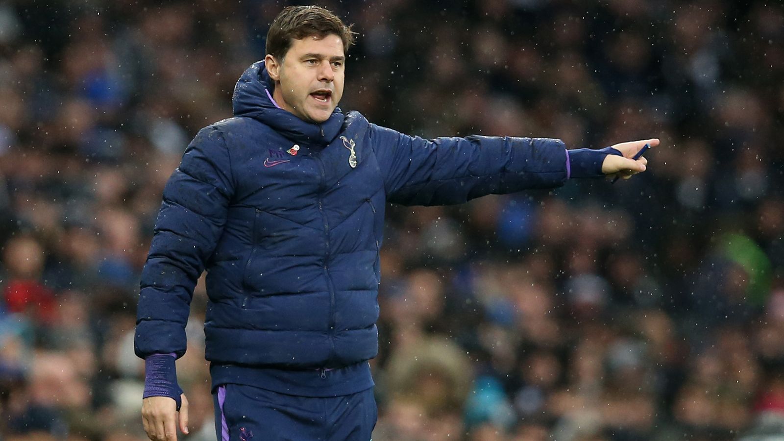 
                <strong>9. Platz: Mauricio Pochettino</strong><br>
                &#x2022; entlassen von: Tottenham Hotspur<br>&#x2022; Saison: 2019/20 (19.11.2019)<br>&#x2022; Abfindung: <strong></strong> Millionen Euro<br>
              