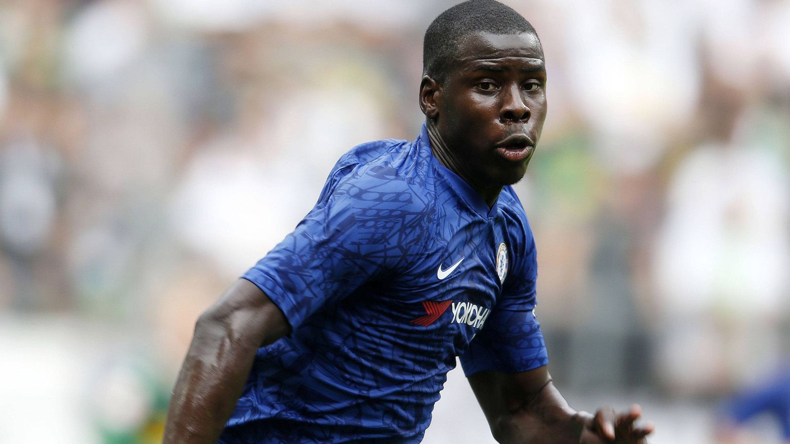 
                <strong>Kurt Zouma (FC Chelsea)</strong><br>
                Dank seiner Physis erobert der Franzose wichtige Bälle, wirkt bei schnellen Liverpooler Kombinationen aber teilweise überfordert. Gegen Salah präsentiert er sich im Mann-gegen-Mann-Duell nach einem langen Ball hellwach. In der 90. Minute setzt er einen Kopfball nach Ecke über die Latte. Vor dem 1:2 hebt er das Abseits beim Steilpass auf Roberto Firmino auf. ran-Note: 3
              