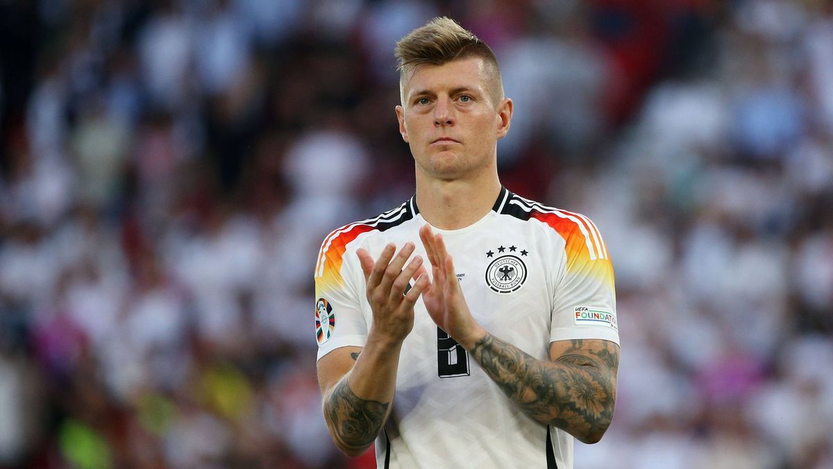 BAU 05.07.2024 Stuttgart Fußball EM 2024 Viertelfinale Spanien vs. Deutschland, Toni Kroos (GER) enttäuscht *** BAU 05 07 2024 Stuttgart European Championship 2024 quarter-final Spain vs Germany, T...