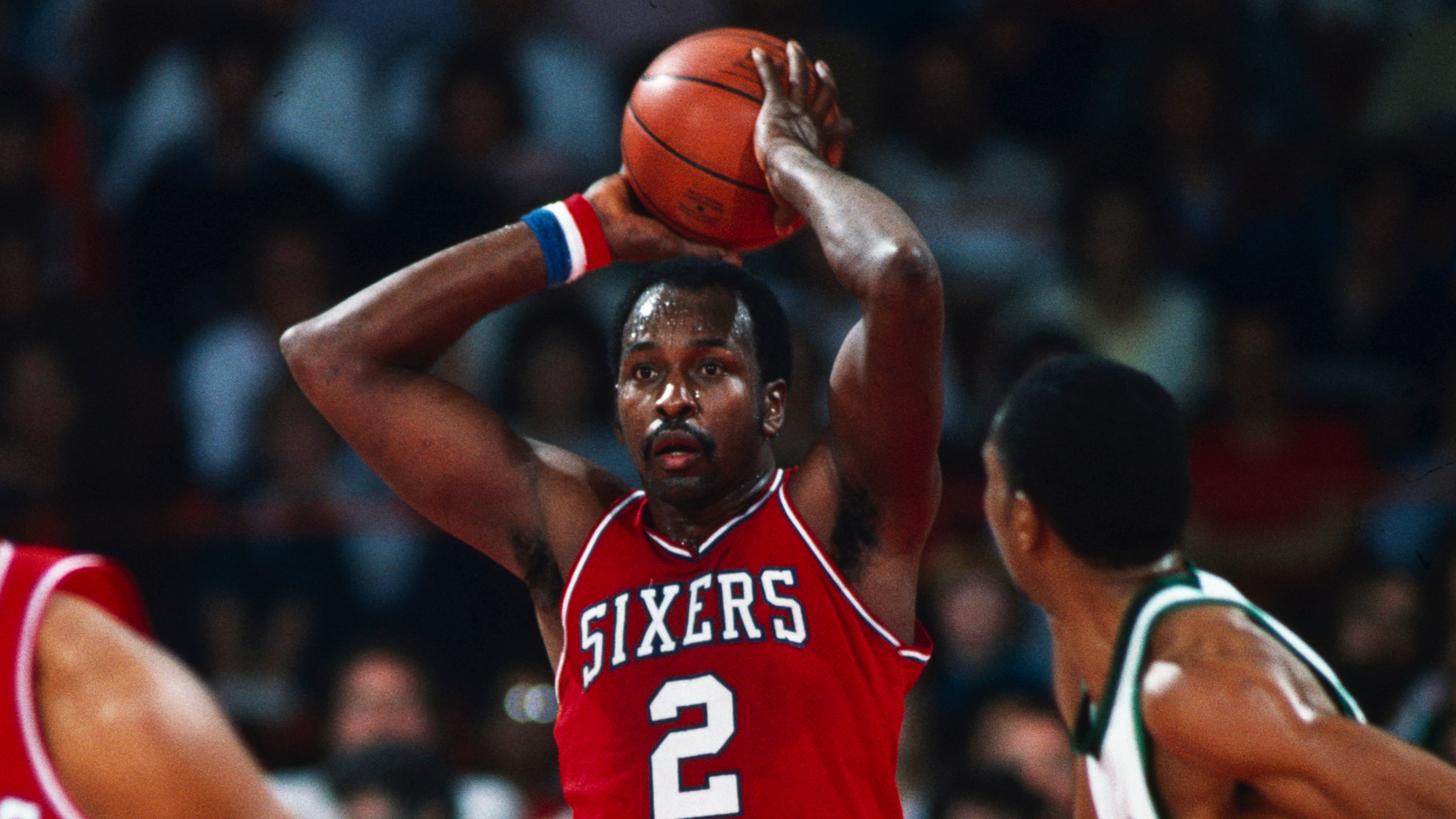 <strong>Platz 6 (geteilt): Moses Malone</strong><br>MVPs: 3<br>Jahre und Teams: 1979, 1982 (Houston Rockets), 1983 (Philadelphia 76ers)