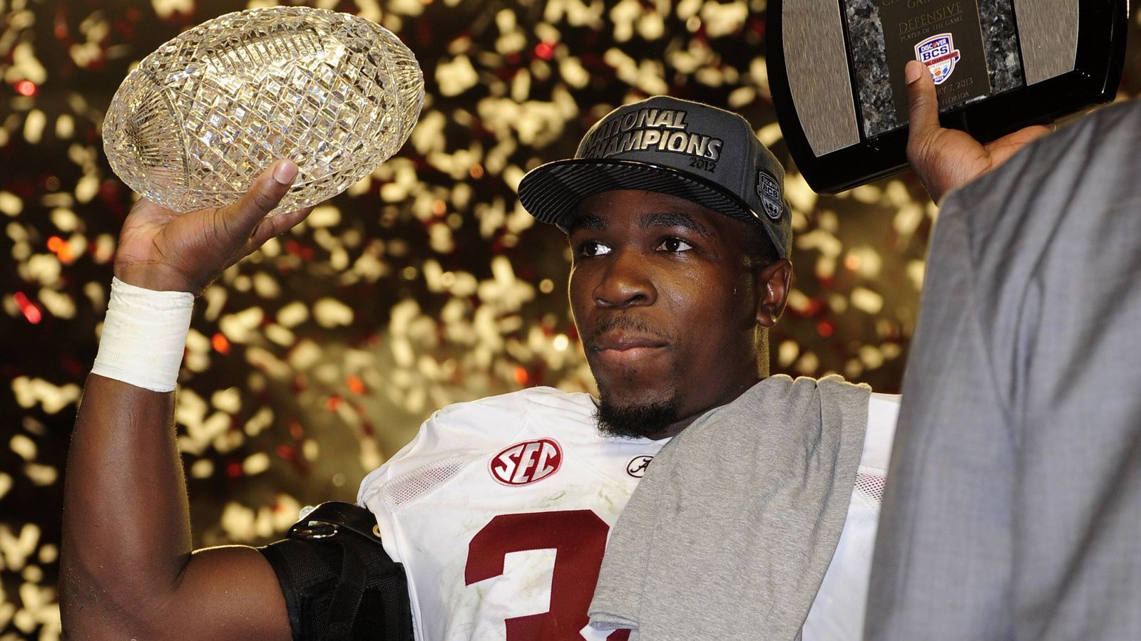
                <strong>Linebacker</strong><br>
                1. Alabama, 47 Punkte (Foto: C.J. Mosley)2. LSU, 44 Punkte3. Penn State, 42 Punkte
              
