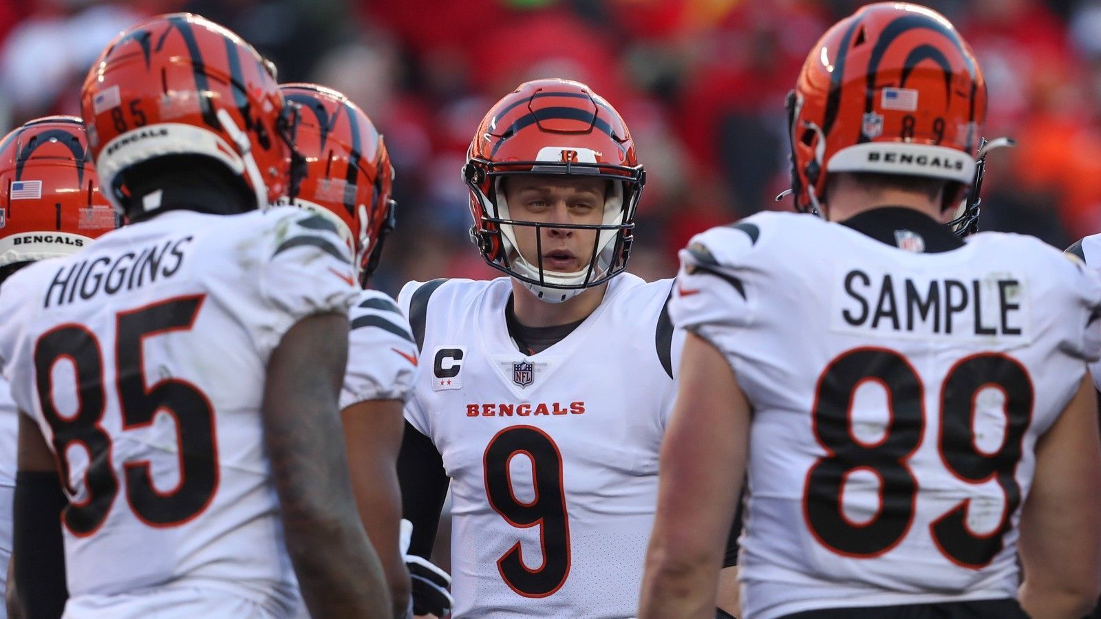 
                <strong>Bengals noch nie Super-Bowl-Sieger</strong><br>
                20 der 32 NFL-Teams haben den Super Bowl mindestens einmal gewonnen - die Cincinnati Bengals gehören nicht dazu. Immerhin ist es aber nicht ihr erster Auftritt im NFL-Endspiel. Aktuell gibt es in der Liga vier Teams, die noch nie Teil des größten Sportevents der Welt waren: die Cleveland Browns, die Jacksonville Jaguars, die Detroit Lions und die Houston Texans. Die L.A. Rams dürfen sich bislang einmaliger Super-Bowl-Champion nennen.
              