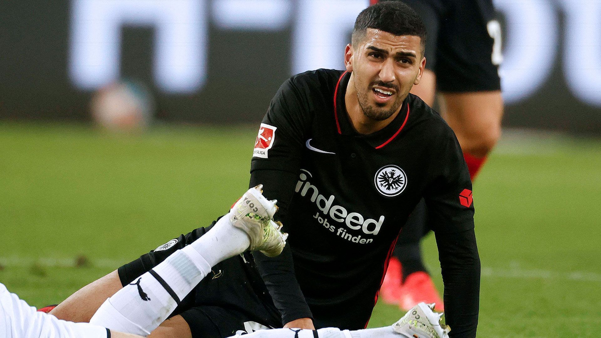 
                <strong>Aymen Barkok (Mainz 05)</strong><br>
                Vom Main an den Rhein wechselt Aymen Barkok. Nachdem ein Transfer im Winter nicht zustande gekommen war, wechselt der 23-Jährige im Sommer ablösefrei von Eintracht Frankfurt zu Mainz 05. Bei den Rheinhessen unterschrieb der offensive Mittelfeldspieler bis 2025.
              