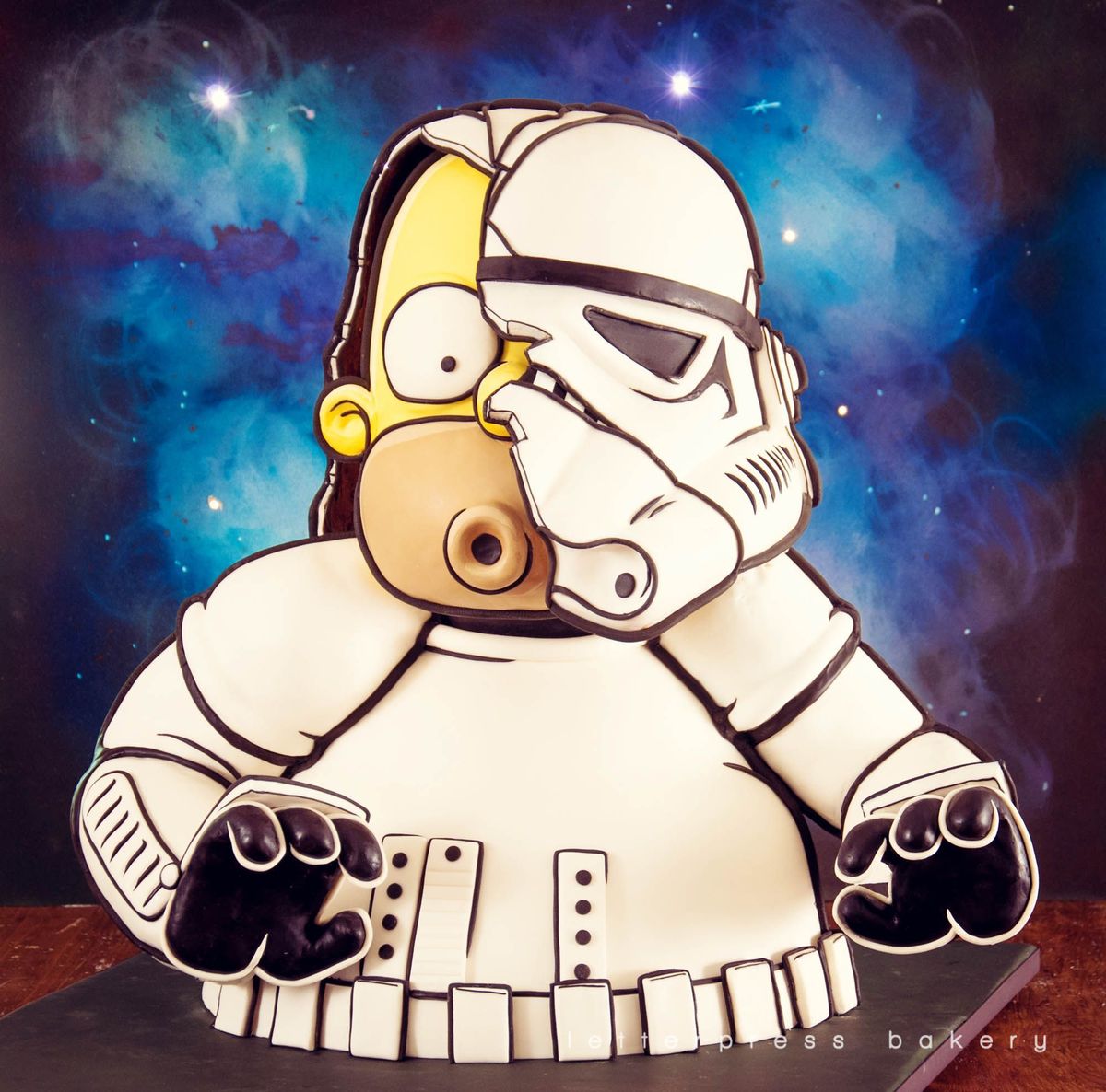 Homer-Simpson-Stormtrooper-Kuchen von der Letterpress Bakery