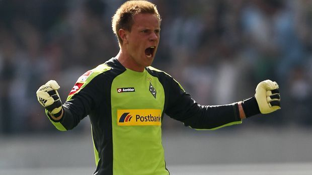 
                <strong>Marc-Andre ter Stegen - 18 Jahre.</strong><br>
                Marc-Andre ter Stegen - 18 Jahre. Gladbach-Trainer Lucien Favre stellt 2011 den gerade einmal volljährigen ter Stegen im Derby gegen den 1. FC Köln ins Tor. 5:1 werden die Kölner vom damaligen Tabellenletzten der Liga abgefertigt.
              