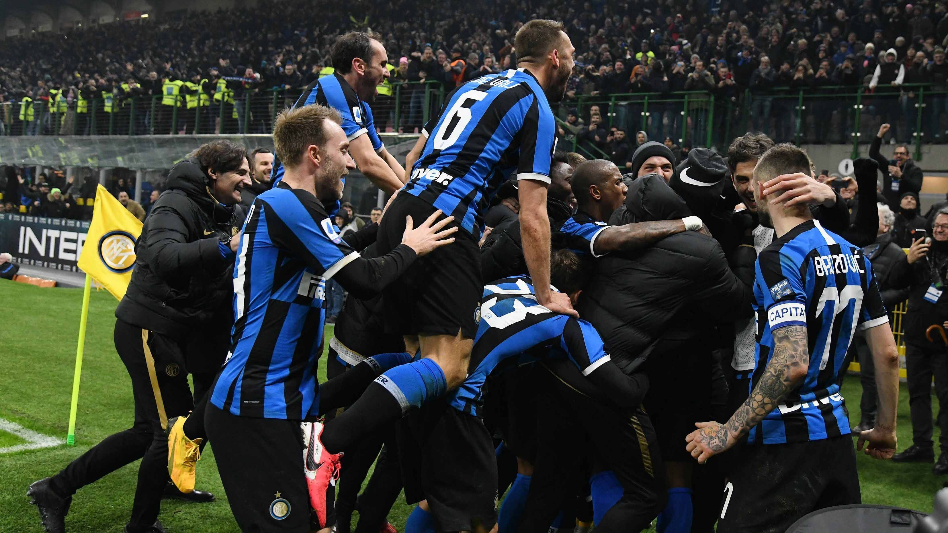 
                <strong>Platz 14: Inter Mailand</strong><br>
                Vereinswert: 983 Millionen Euro.
              