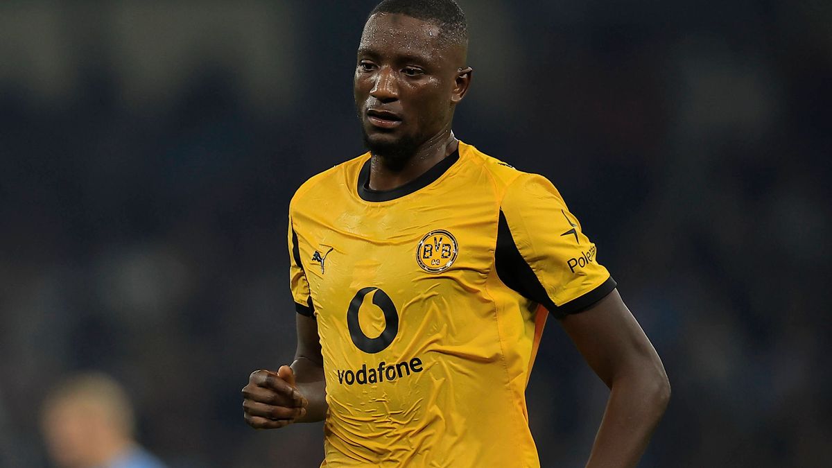 Manchester City v Borussia Dortmund Champions League 05 11 2025. Serhou Guirassy (9) of Borussia Dortmund during the Champions League match between Manchester City and Borussia Dortmund at the Etih...