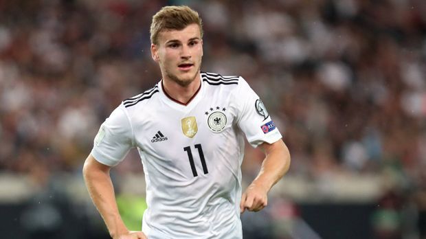 
                <strong>Gewinner: Timo Werner</strong><br>
                In der vergangenen Saison war Timo Werner der Buhmann des deutschen Fußballs. Zwar ist er das für viele Fans immer noch. Doch beim Länderspiel gegen Tschechien in Werners Heimat Stuttgart gab es endlich einmal Applaus für Deutschlands momentan besten Stürmer. Inzwischen steht er bei sechs Länderspieltreffern in acht Spielen. Dass sein Ausfall Bundestrainer Joachim Löw Kopfzerbrechen bereitet, zeigt das Standing, das sich der 21-Jährige in kurzer Zeit bereits erarbeitet hat. Ohne Frage ein klarer WM-Kandidat.
              