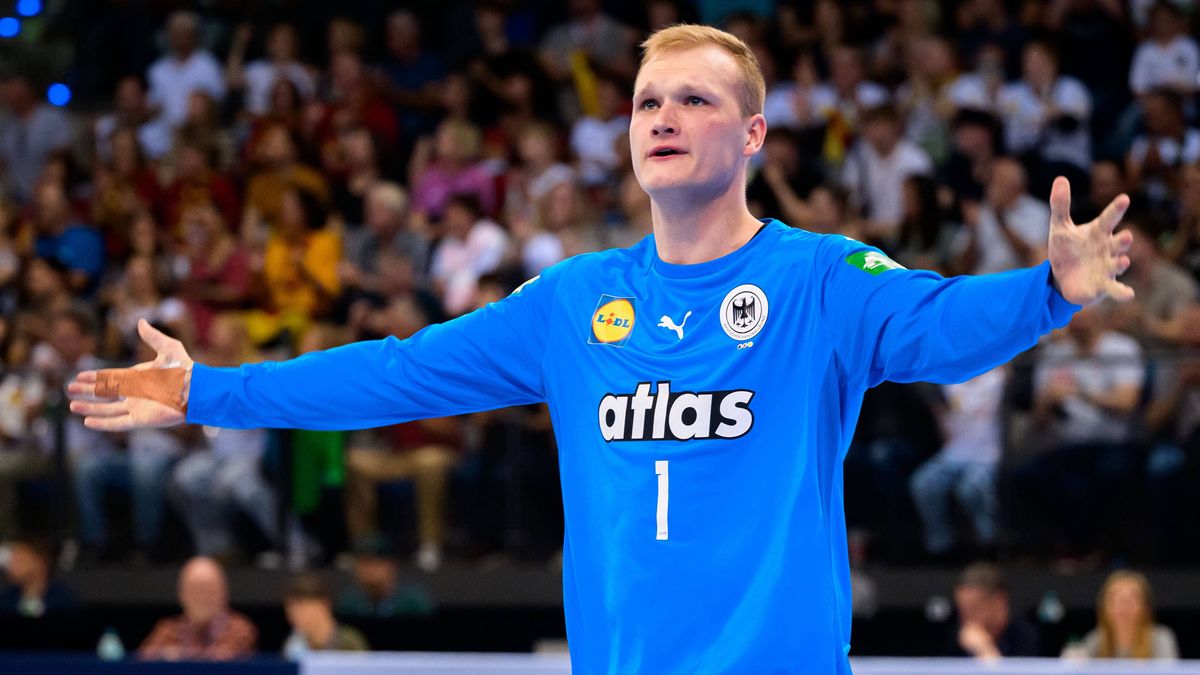 Handball: EM-Qualifikation, Deutschland - Tuerkei, 2. Qualifikationsrunde, Gruppe 7, 6. Spieltag Torhueter David Späth David Spaeth (Deutschland) Stuttgart Porsche Arena Deutschland *** Handball Eu...