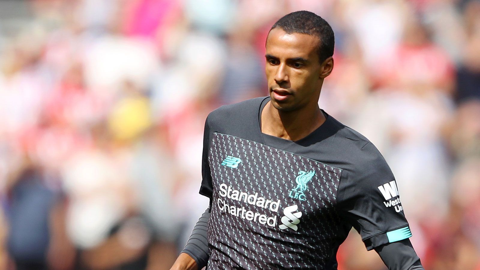 <strong>Joel Matip (FC Liverpool)</strong><br>Nach langen Jahren und großen Entwicklungsschritten in der Schalker Jugend und ersten Mannschaft zog es Joel Matip 2016 als fertigen Innenverteidiger auf die Insel. Beim FC Liverpool war der Deutsch-Kameruner lange tragende Säule, zuletzt spielte er kaum noch eine Rolle und machte an die Saison 2023/24 anknüpfend Schluss.