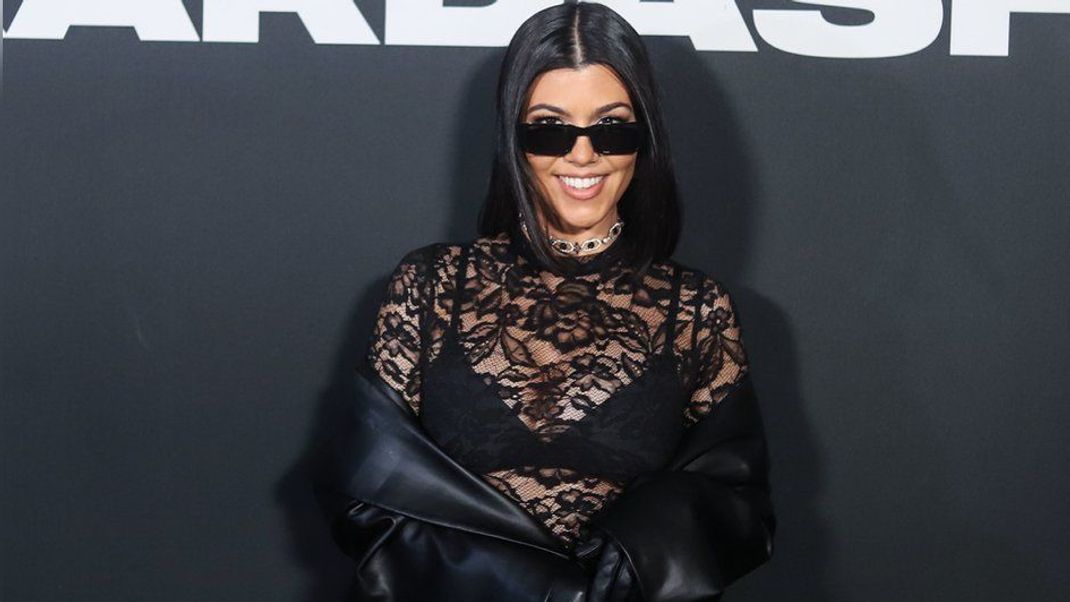.Kourtney Kardashian teilt ihre Erfahrungen mit Schwangerschaft und künstlicher Befruchtung.