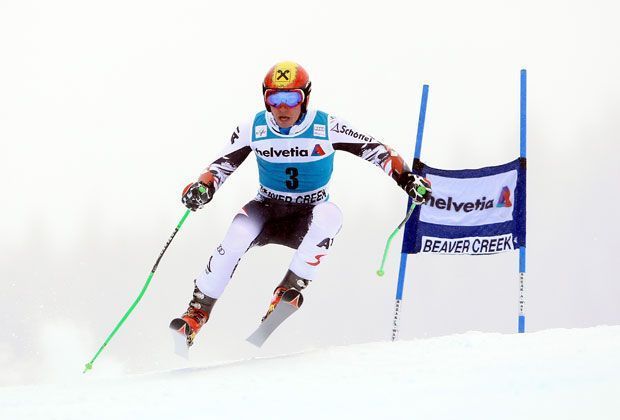 
                <strong>Felix Neureuther vs. Marcel Hirscher - zwei Freunde im Olympia-Duell</strong><br>
                Hirschers WM-Bilanz für Schladming 2013 fällt ein wenig positiver aus: Der Österreicher holte Gold mit der Mannschaft und im Slalom-Einzel sowie Silber im Riesenslalom.  
              