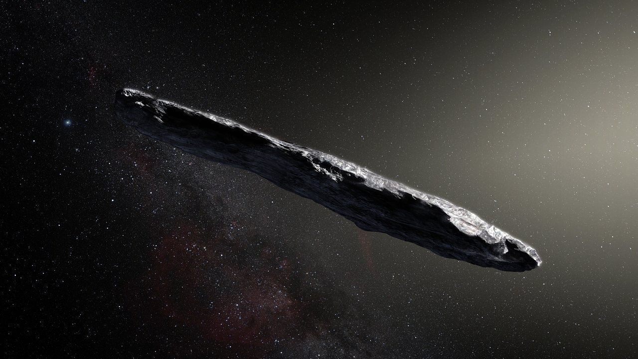 Spannend wird es, wenn ein längliches Objekt quer durchs Sonnensystem rast. Keiner weiß etwas Genaues, aber viele haben die Ahnung, es könne ja ein Alien-Raumschiff sein. Im Falle von "Oumuamua" stellte sich aber heraus, dass es lediglich ein Asteroid ist.