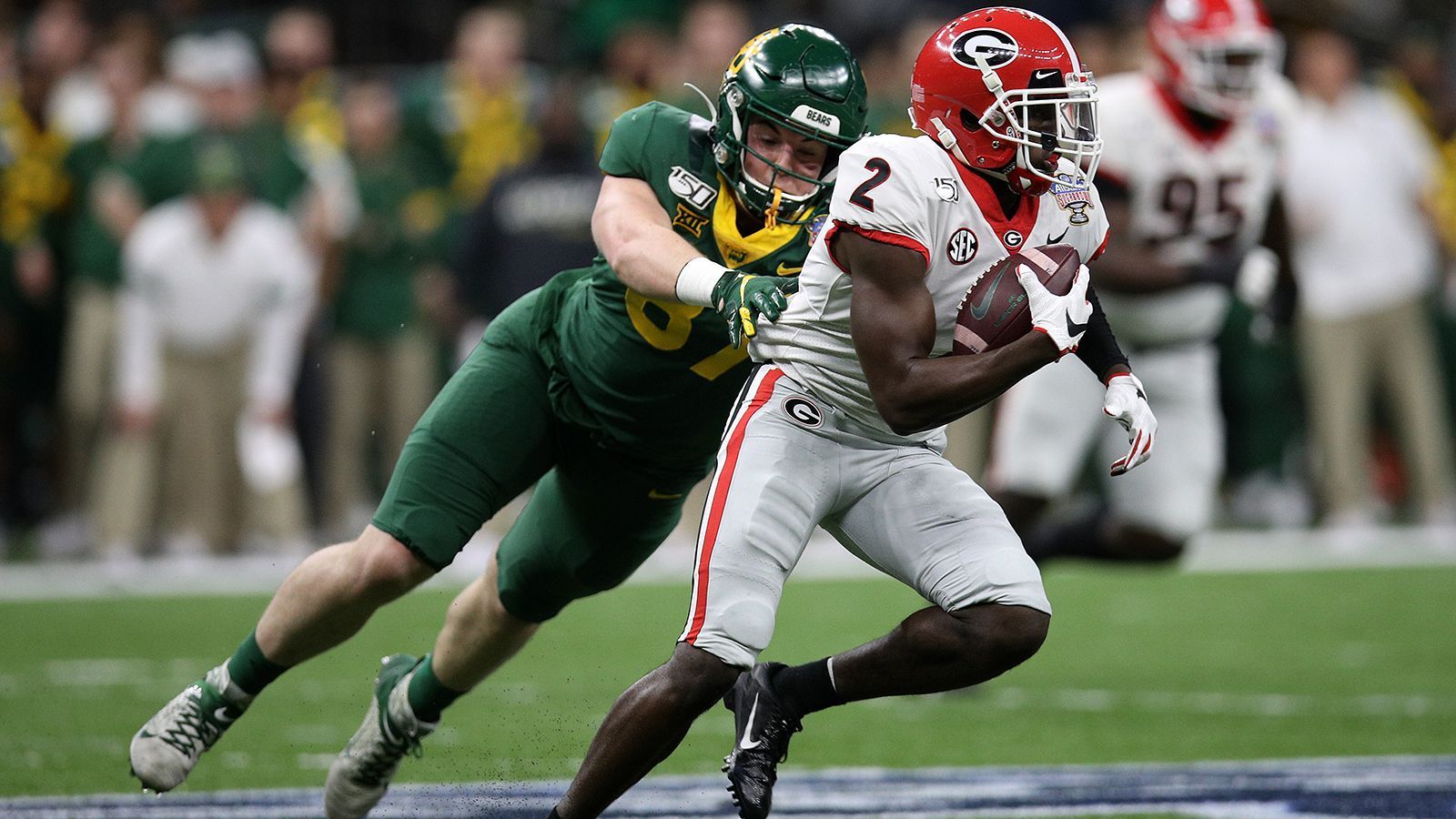 
                <strong>Richard LeCounte, Safety, Georgia</strong><br>
                Dank seiner Ball-Skills und seiner Spielintelligenz dürfte Richard LeCounte einer der ersten Safeties sein, die im kommenden Draft gewählt werden. Nach der nächsten Spielzeit wird er vier Jahre College-Erfahrung mitbringen. Bisher kommt er auf knapp 150 Tackles und fünf Interceptions. 
              