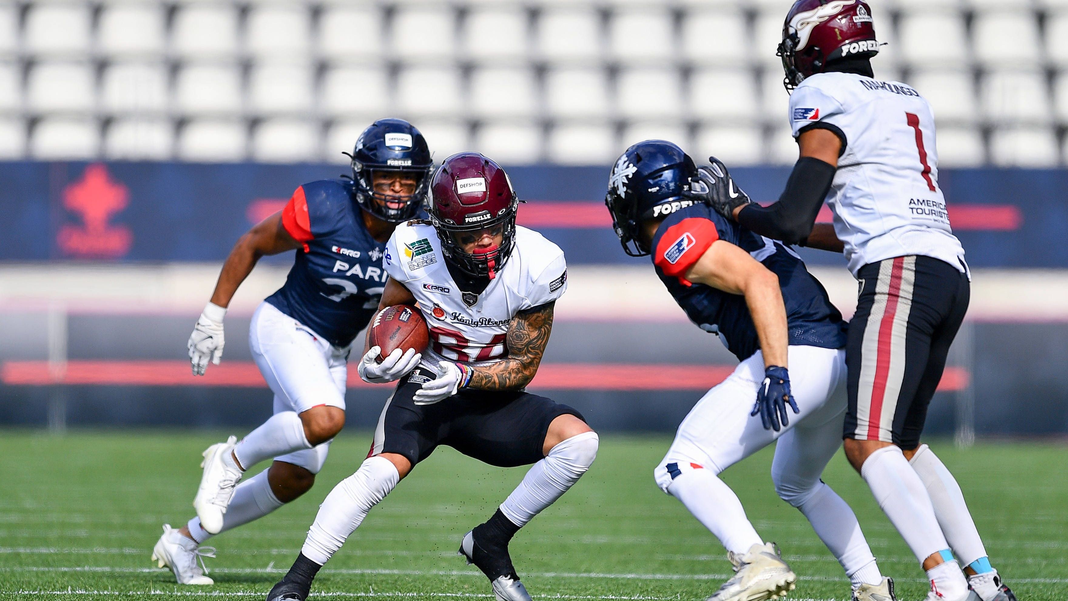 <strong>Rhein Fire at Paris Musketeers (Stade Jean Bouin, Paris, 15. Juni)</strong><br>Die Musketeers greifen diese Saison voll an. Schon 2023 war der Hype groß für das seinerzeit neue Team, aber nach einer Stolper-Saison und einer Nachlad-Offseason sind die Mannen vom Eiffelturm nun bereit für den Angriff auf die Spitze.&nbsp;