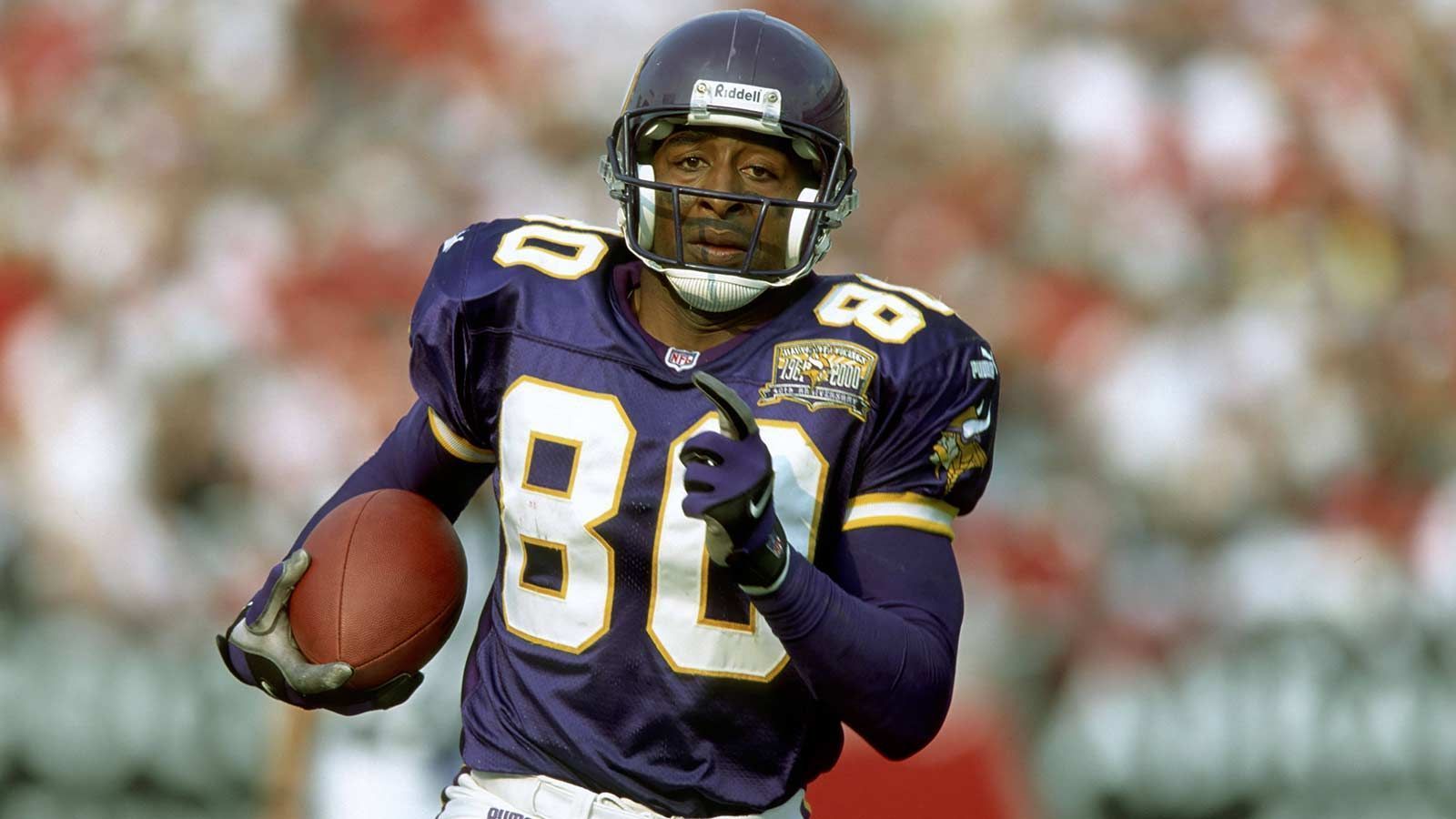 
                <strong>Minnesota Vikings – Cris Carter</strong><br>
                &#x2022; 12.383 Receiving Yards<br>&#x2022; von 1990 bis 2001<br>
              