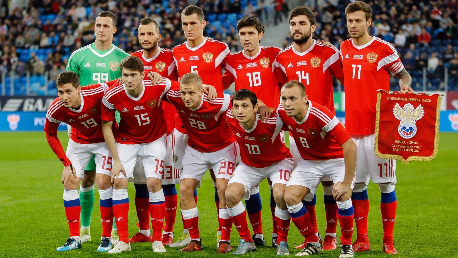 
                <strong>Russland (Gruppe A)</strong><br>
                Spitzname: Sbornaja Rossii po futbolu, kurz: "Sbornaja" (Auswahl)
              