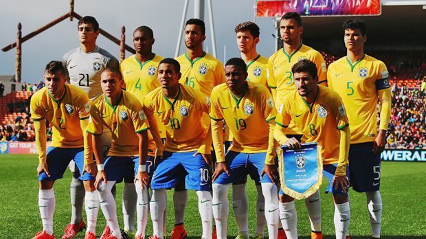
                <strong>Brasilien</strong><br>
                Südamerika: Brasilien. Die Gastgeber haben einen Platz im Startfeld sicher. 
              