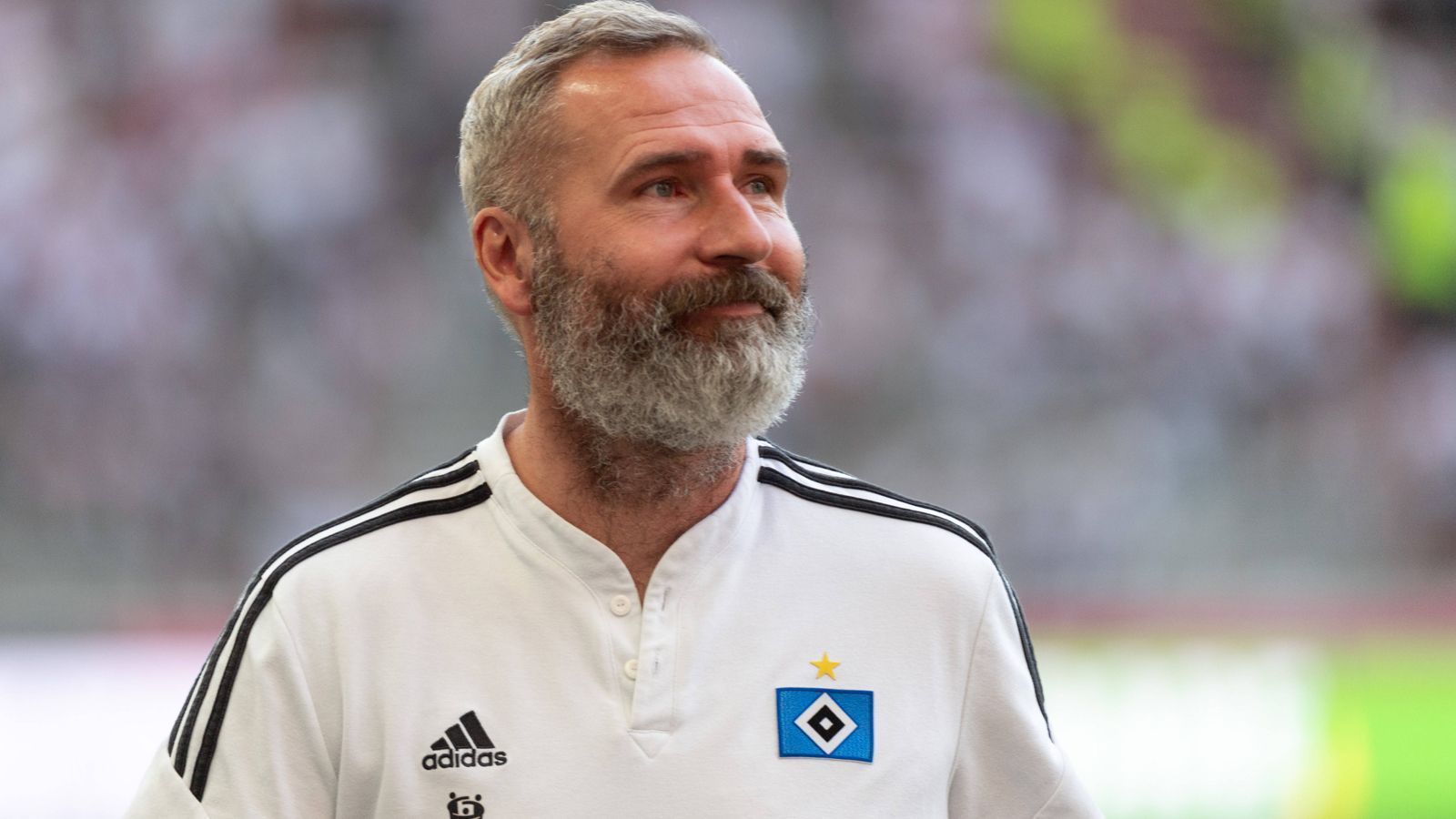 
                <strong>Das macht dem HSV gegen Stuttgart noch Mut</strong><br>
                Der Hamburger SV muss im Relegations-Rückspiel gegen den VfB Stuttgart (ab 20:15 Uhr LIVE in SAT.1, auf ran.de und joyn) einen 0:3-Rückstand aufholen. Eine Herkulesaufgabe. Doch die Statistik zeigt, dass es einige Mutmacher für die Mission "Wunder-Aufstieg" gibt.
              