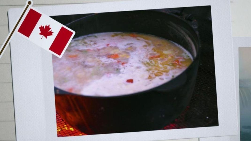 "Seafood Chowder" ist bei den Kanadier:innen zur kalten Jahreszeit sehr beliebt. Du kannst sie mit unserem Rezept ganz einfach nachkochen!