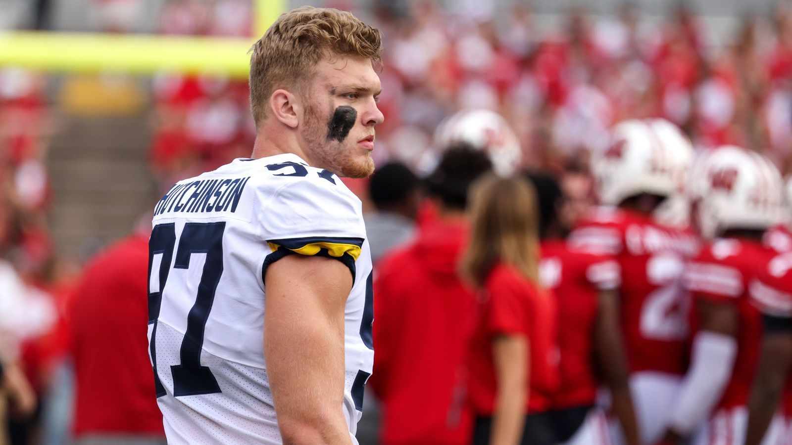 2022 NFL Mock Draft: Jacksonville Jaguars select Michigan EDGE