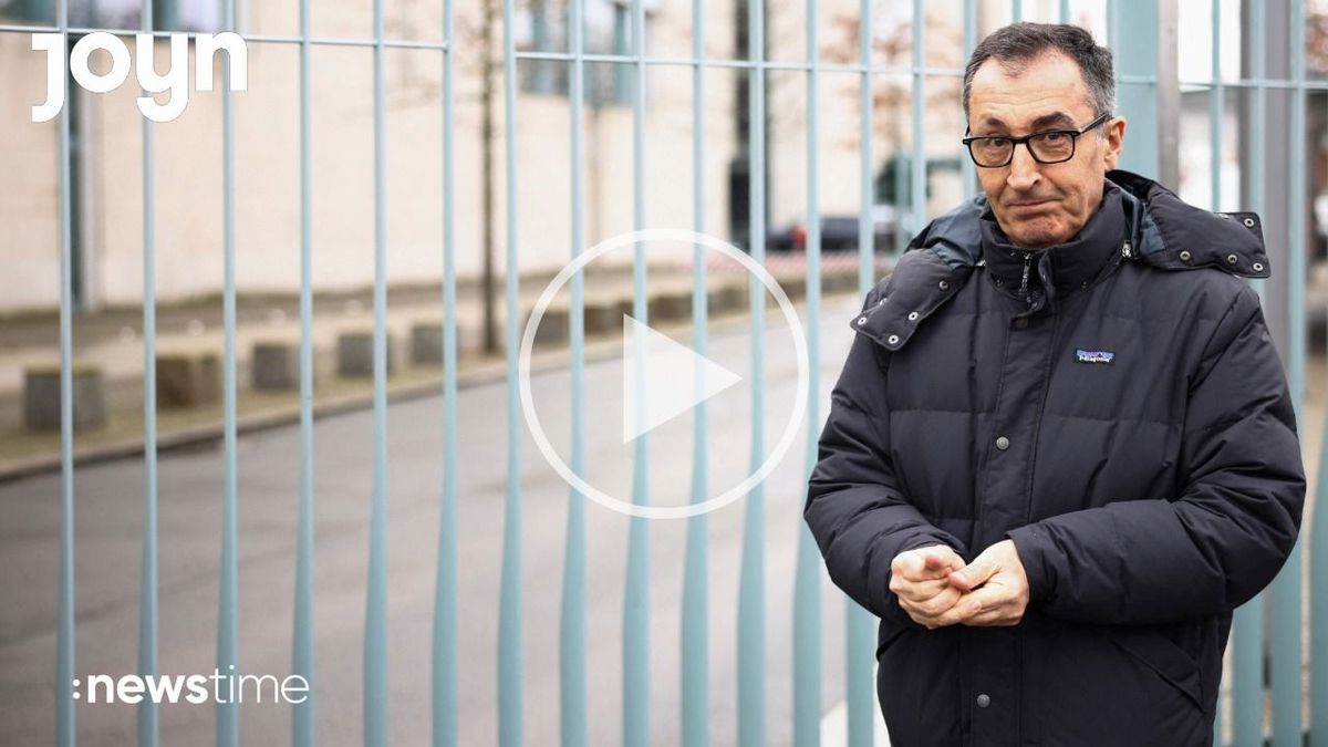 Grüner Özdemir für Social-Media-Verbot