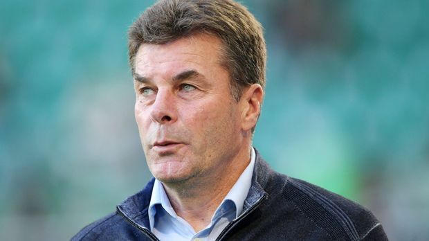 
                <strong>Dieter Hecking</strong><br>
                ... Dieter Hecking wurde neuer Trainer bei Borussia Mönchengladbach. Der ehemalige Coach des VfL Wolfsburg erhielt beim fünfmaligen Meister einen Vertrag bis 2019. Vor seiner Zeit beim VfL hatte Hecking in der Bundesliga Alemannia Aachen, Hannover 96 und den 1. FC Nürnberg betreut. Erste Aufgabe des Trainers werde es sein, Punkte zu holen, "damit wir in relativ kurzer Zeit wieder in ruhigeren Gefilden stehen", so Manager Max Eberl gegenüber der "BILD".
              