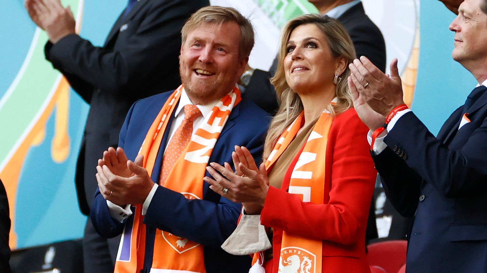 
                <strong>Adeliger Anhang</strong><br>
                Zu Gast war auch das niederländische Königspaar Willem-Alexander und Maxima.
              