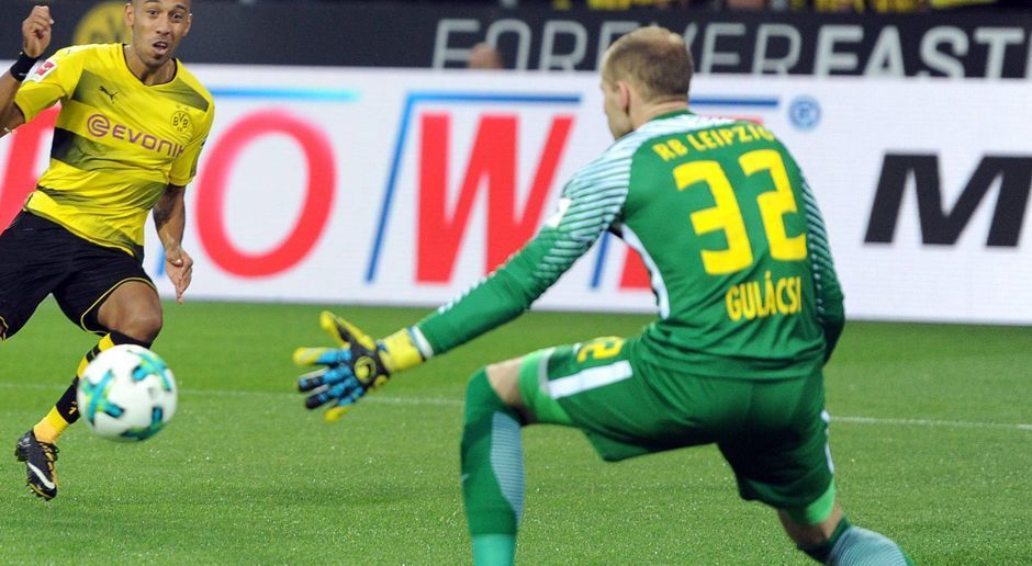 
                <strong>Peter Gulacsi</strong><br>
                Beim 0:1 chancenlos, hält der Ungar wenig später gegen Aubameyang gut. Beim 2:3 per Elfmeter verlädt ihn Aubameyang eiskalt, dafür bleibt Gulacsi in der Nachspielzeit im Eins gegen Eins gegen den Gabuner der Sieger. ran-Note: 2
              
