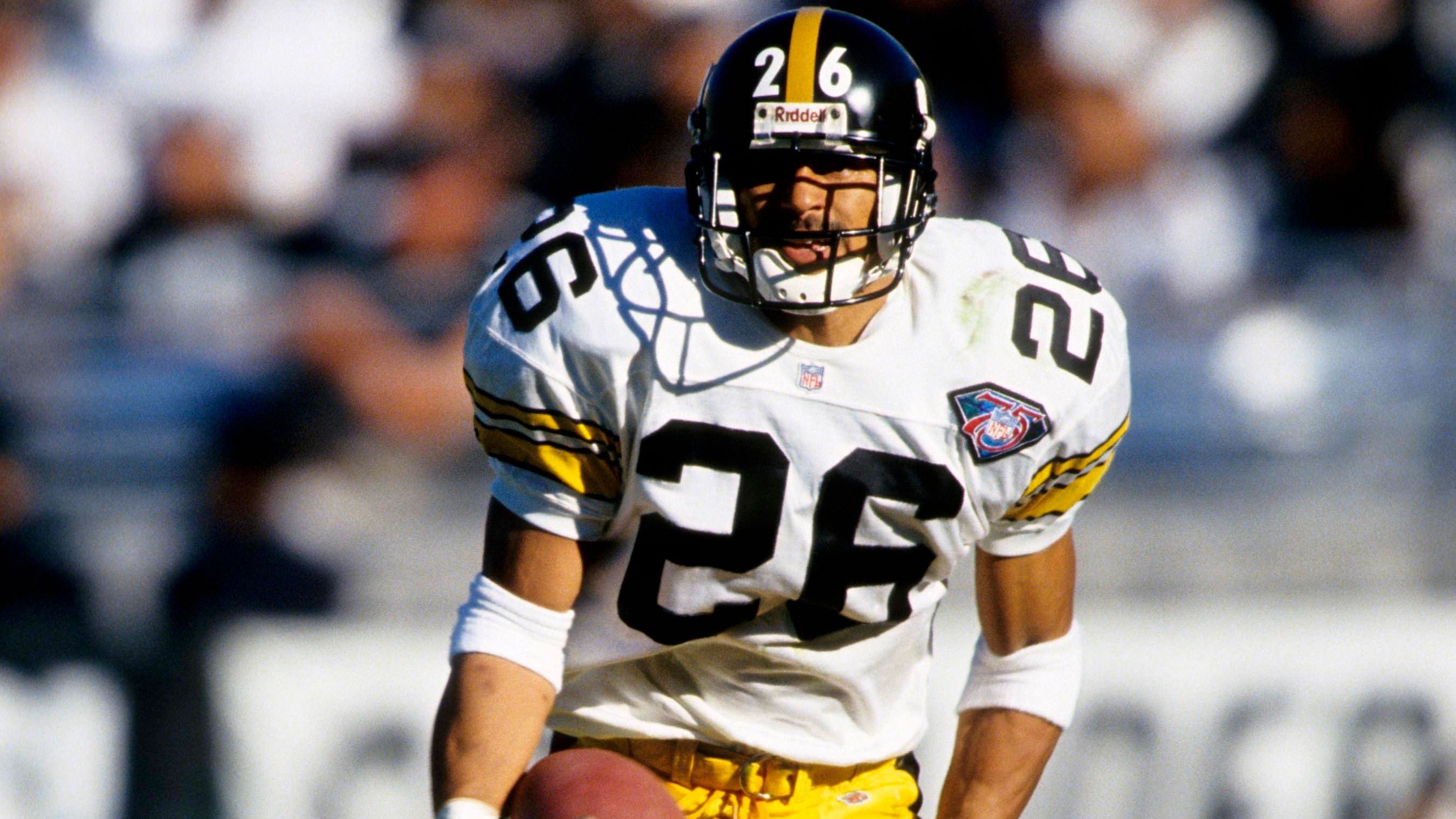 <strong>26: Rod Woodson</strong><br>Teams: Pittsburgh Steelers, San Francisco 49ers, Baltimore Ravens, Oakland Raiders<br>Position: Cornerback<br>Erfolge: Pro Football Hall of Famer, Super-Bowl-Champion 2001, 1993 NFL Defensive Player of the Year, elfmaliger Pro Bowler<br>Honorable Mentions: LeSean McCoy, Le'Veon Bell, Herb Adderley