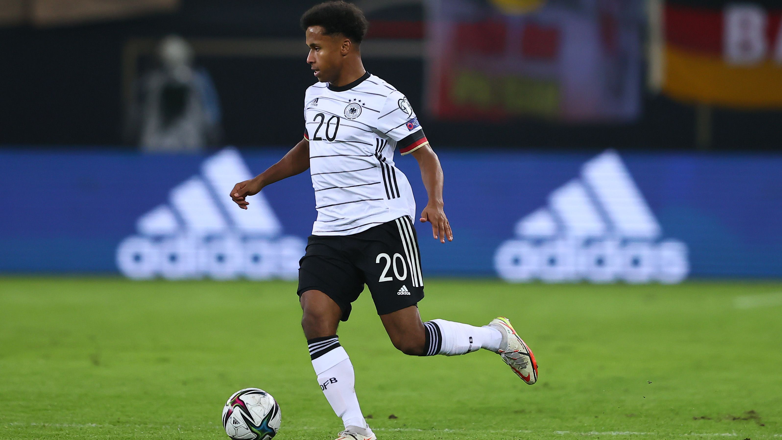 <strong>Karim Adeyemi</strong><br>Bundesliga-Einsätze vor dem DFB-Debüt: 0<br>DFB-Debüt am: 5. September 2021<br>Verein: Red Bull Salzburg