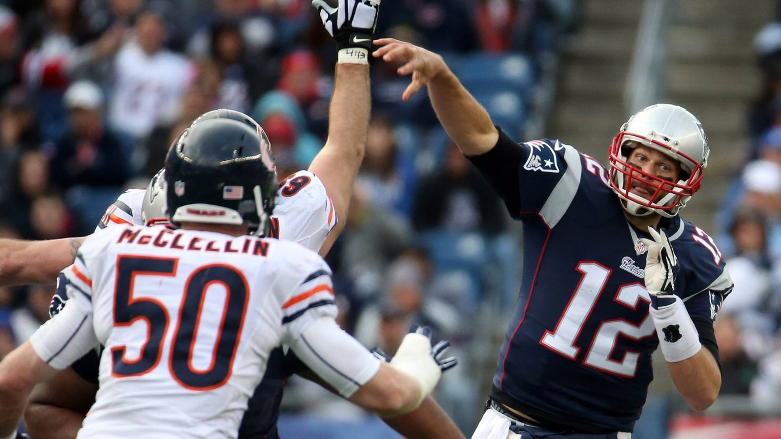 
                <strong>Chicago Bears</strong><br>
                Tom Brady vs. Chicago Bears: 6 Siege, 1 Niederlage
              
