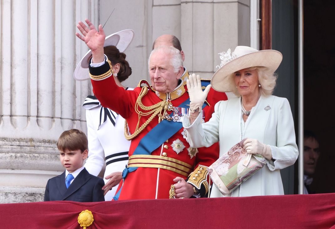 Die Royal Family grüßt vom Balkon des Buckingham Palace - auch diesen Samstag zu "Trooping the Colour"