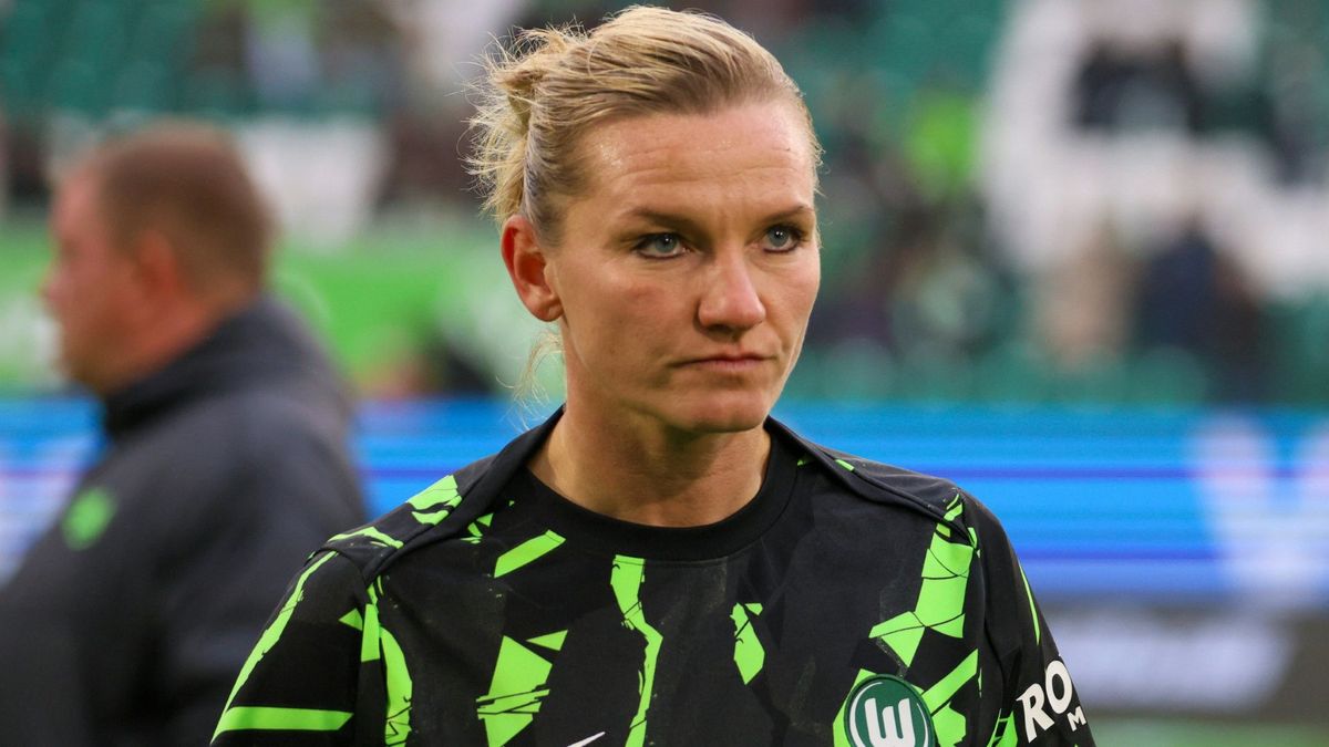 Popp ist mit Wolfsburg in Lyon gefordert