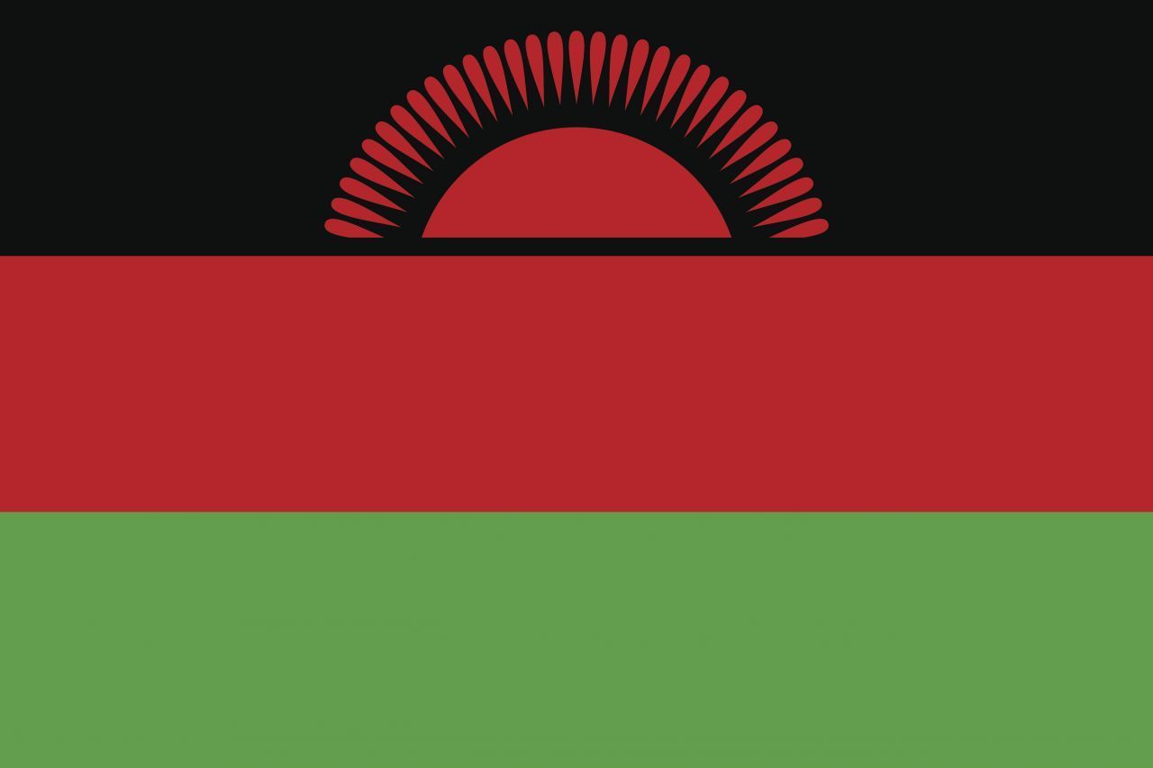 So sieht die Flagge von Malawi aktuell aus. Zu ihr 
kehrte man 2012 nach dem Tod des Präsidenten zurück.