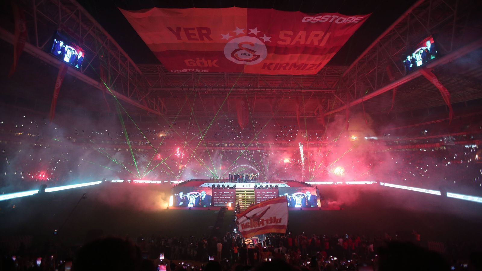 
                <strong>5. Platz: Turk Telekom Stadium, Istanbul</strong><br>
                Heimstätte von Galatasaray Istanbul (Fußball)Höchstgemessene Lautstärke: 131.0 dB
              