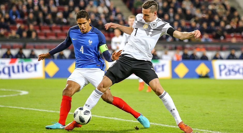 
                <strong>Julian Draxler</strong><br>
                Es ist ein bisschen ein typisches Draxler-Spiel. Mal taucht er minutenlang unter, dann gelingen ihm wieder gute Aktionen. Davon zeigt er gegen Frankreich aber zu wenige, auch wenn er in den zweiten 45 Minuten deutlich spielfreudiger wirkt. ran-Note: 4
              