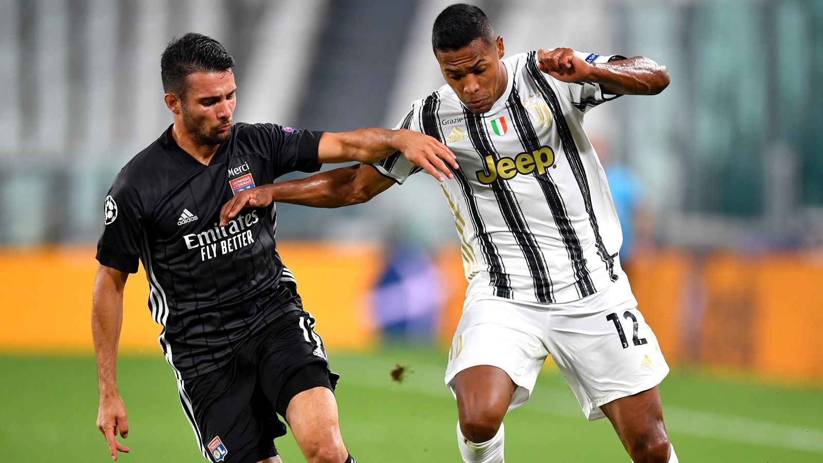 
                <strong>Alex Sandro</strong><br>
                Gehalt: 5,97 Millionen EuroVertrag bis: 2023
              