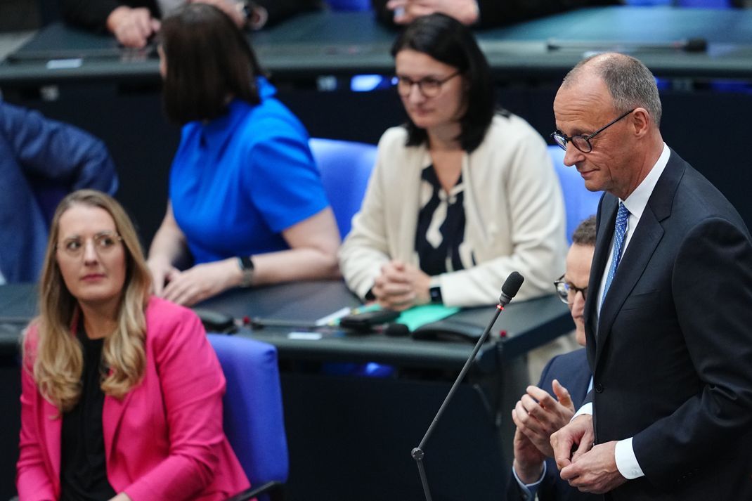Die Fraktionschefin der Grünen, Katharina Dröge, wirft Neu-Bundeskanzler Friedrich Merz Unglaubwürdigkeit vor 