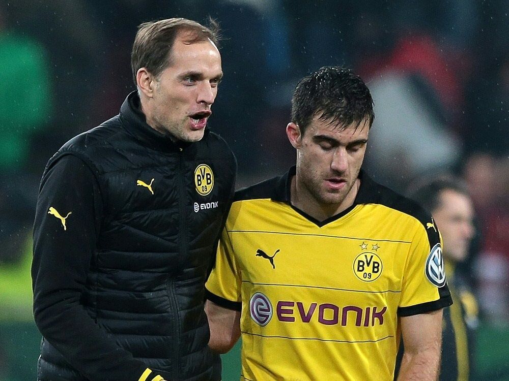 Dortmund Bangt Um Einsatz Von Sokratis Und Guerreiro