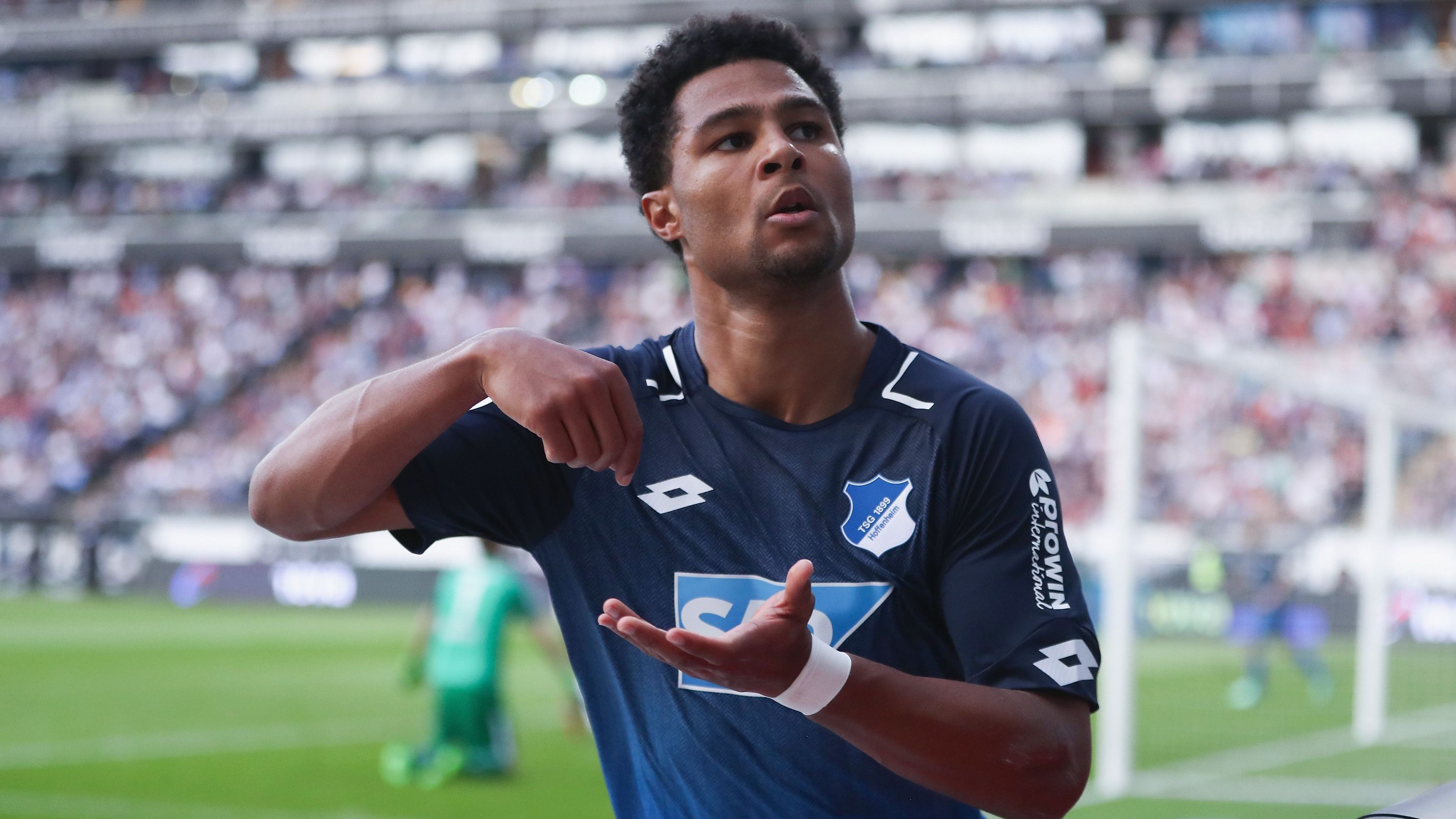 <strong>Serge Gnabry (TSG Hoffenheim 2017/18)</strong><br>Gnabry kam 2017 für acht Millionen Euro von Werder Bremen nach München und wurde unmittelbar an die TSG Hoffenheim verliehen. Gebühr damals: 1 Mio.&nbsp;