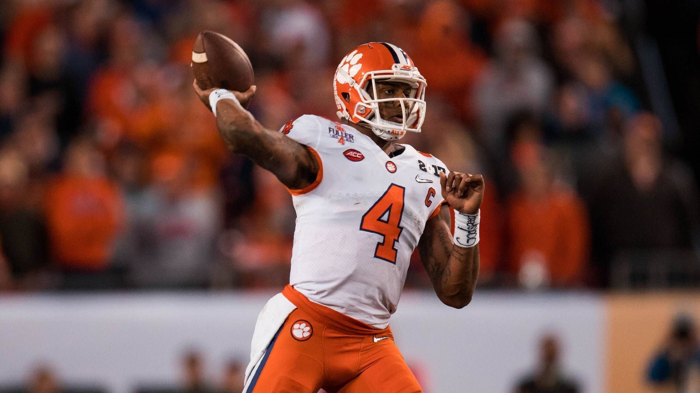 <strong>2016: Clemson Tigers</strong><br>Nachdem man im Vorjahr noch knapp verloren hatte, gelang den Tigers nun die Revanche gegen Alabama. Quarterback Deshaun Watson führte die Tigers zu einem 35-31 Erfolg.