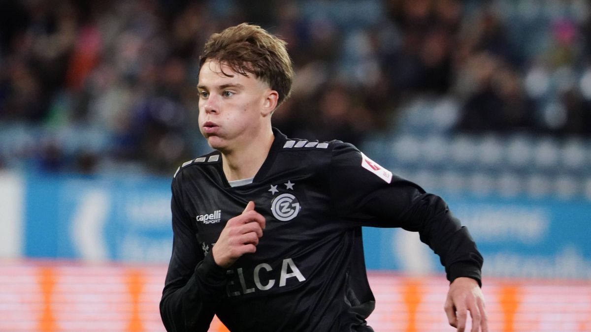 02.11.2025 Fussball Herren Saison 2024 2026 Super League FC Luzern- Grasshoppers Zuerich 6:0 Bild : Jonathan Asp Jensen (GC) Aktion Einzelbild *** 02 11 2025 Soccer Men Season 2024 2026 Super Leagu...