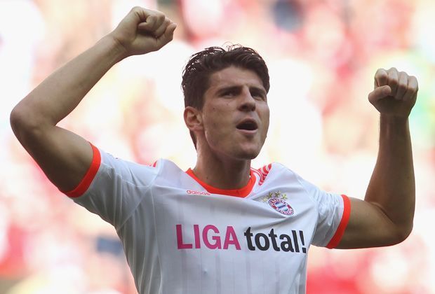 
                <strong>Mario Gomez</strong><br>
                Mario Gomez, mittlerweile beim AC Florenz angekommen, wechselte einst vom VfB Stuttgart zum FC Bayern München. Nach seinem Tor gegen den ehemaligen Klub kann sich der Schwabe im April 2012 trotzdem freuen
              